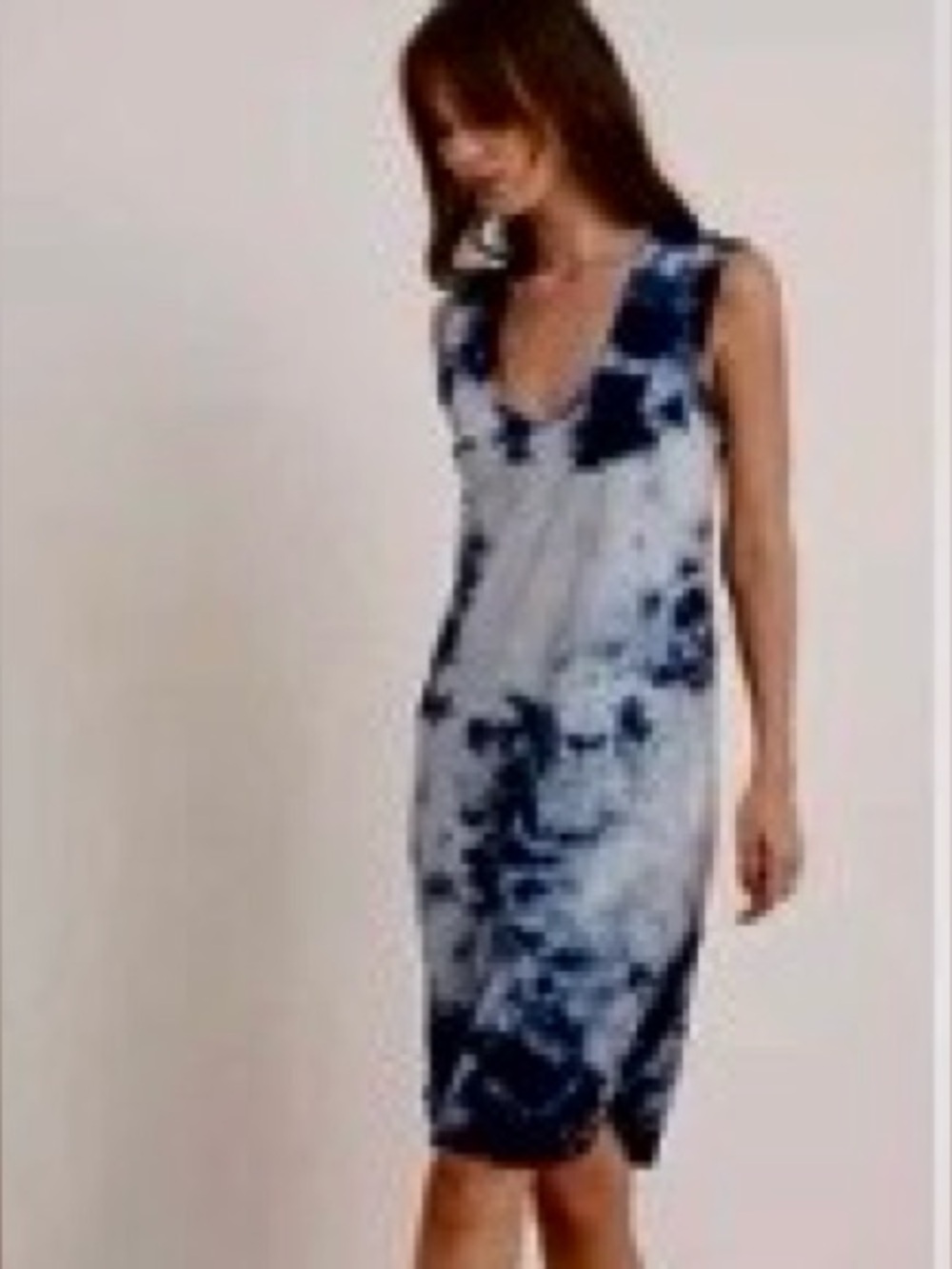 Velvet by Graham & Spencer Navy and White Tie-Dye V-Neck Cotton Dress